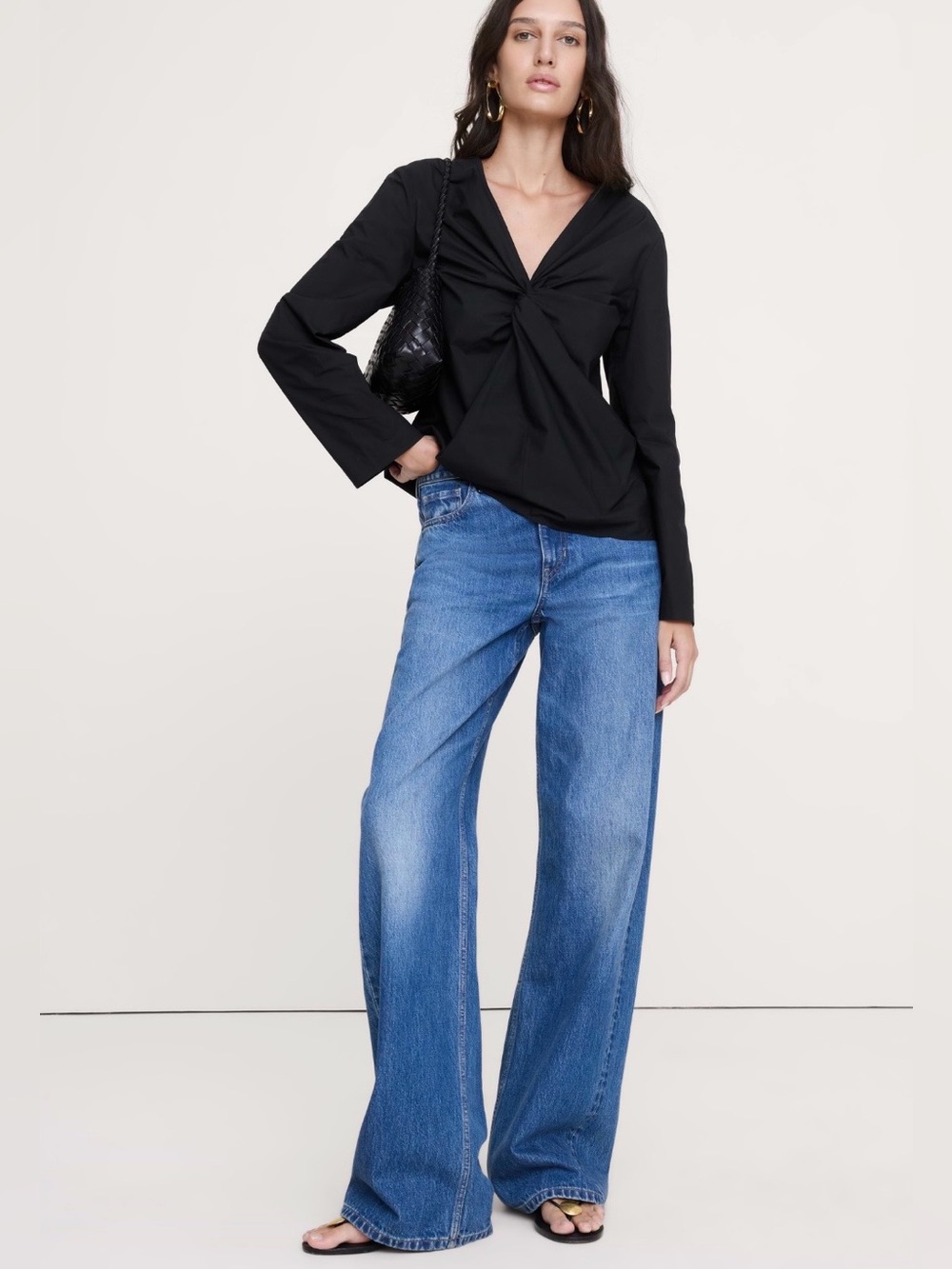 NWT-Banana Republic Black Cotton Poplin Twist Front Top, Large